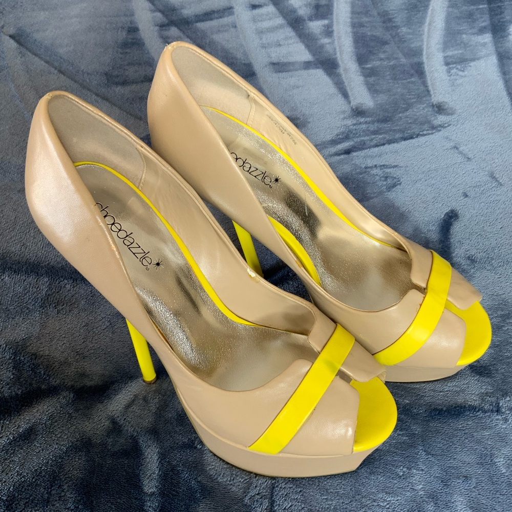 Shoedazzle* - Picture 4 of 12